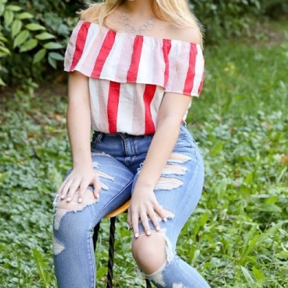 Red Striped Off the shoulder Crop top - Picture 2 of 2